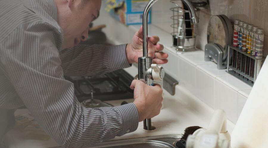 Expert burst pipe repair services in Round O, SC